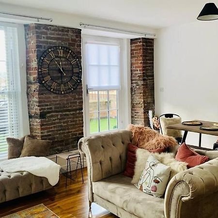 Luxury, Centrally Located 2 Bed Modern Apartment 大雅茅斯 外观 照片