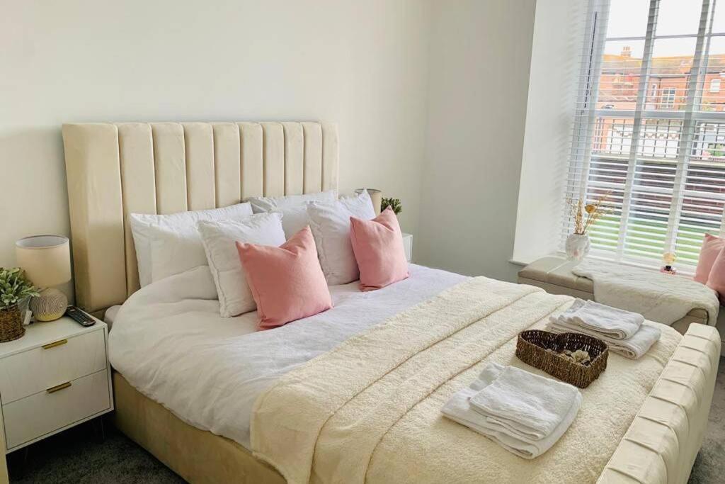 Luxury, Centrally Located 2 Bed Modern Apartment 大雅茅斯 外观 照片
