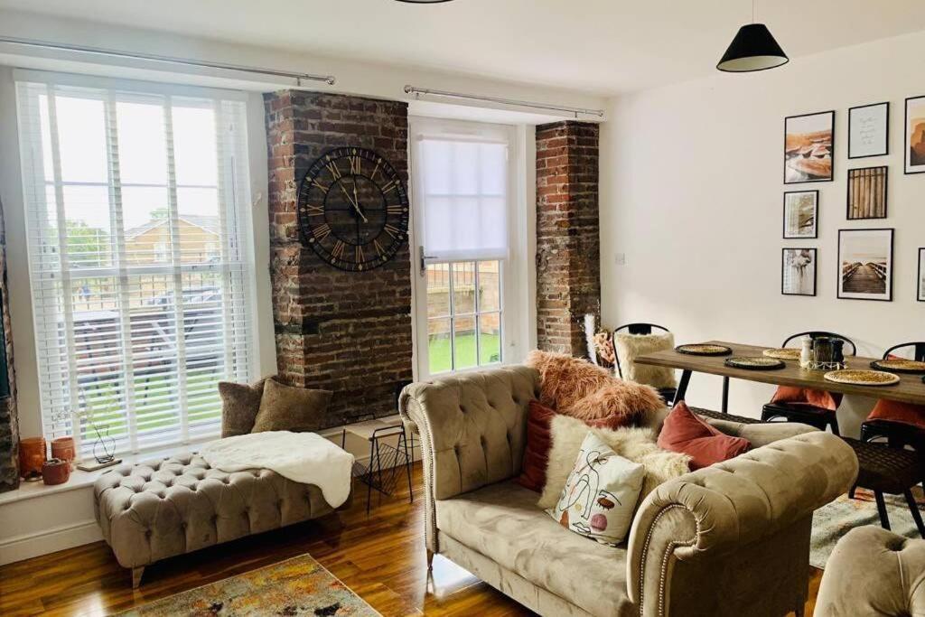 Luxury, Centrally Located 2 Bed Modern Apartment 大雅茅斯 外观 照片